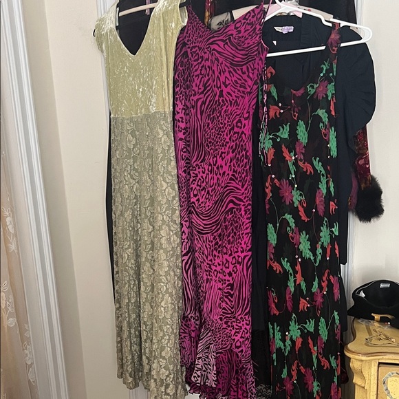 VINTAGE BETSEY JOHNSON SIZE P DRESSES - Picture 1 of 1